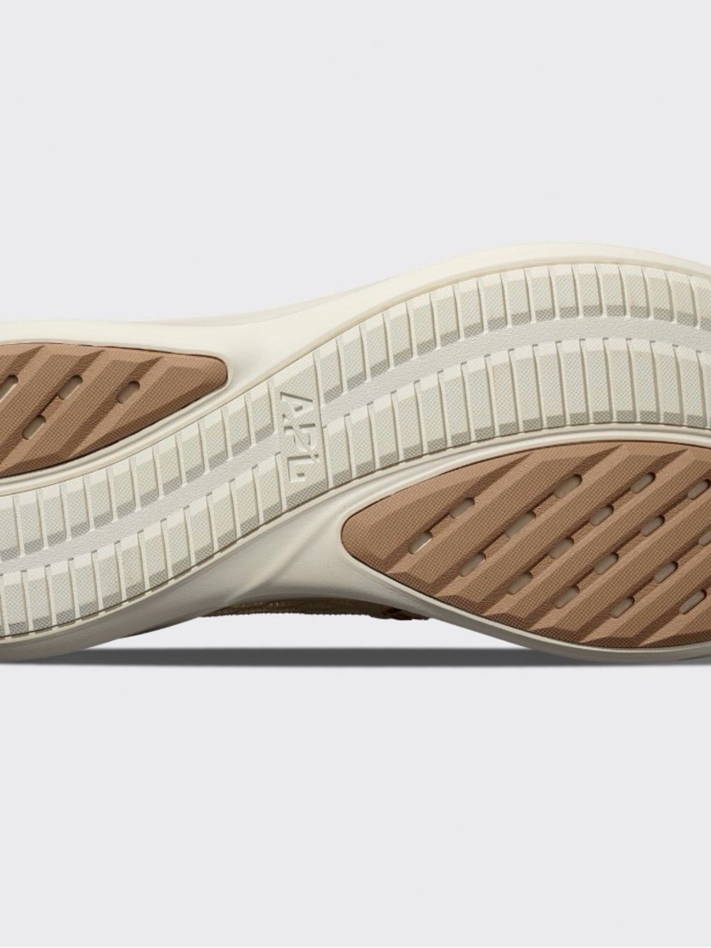 APL Women’s Ivory/Sandstone TAKING THiS OFF MY POSH TOM SO BUY IF INTERESTED! - Picture 6 of 15